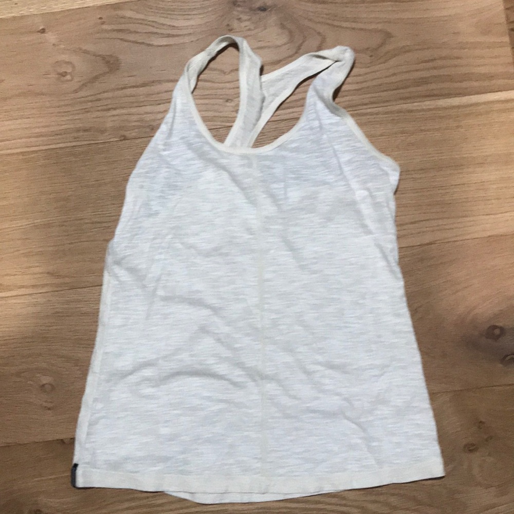 Razor back tank